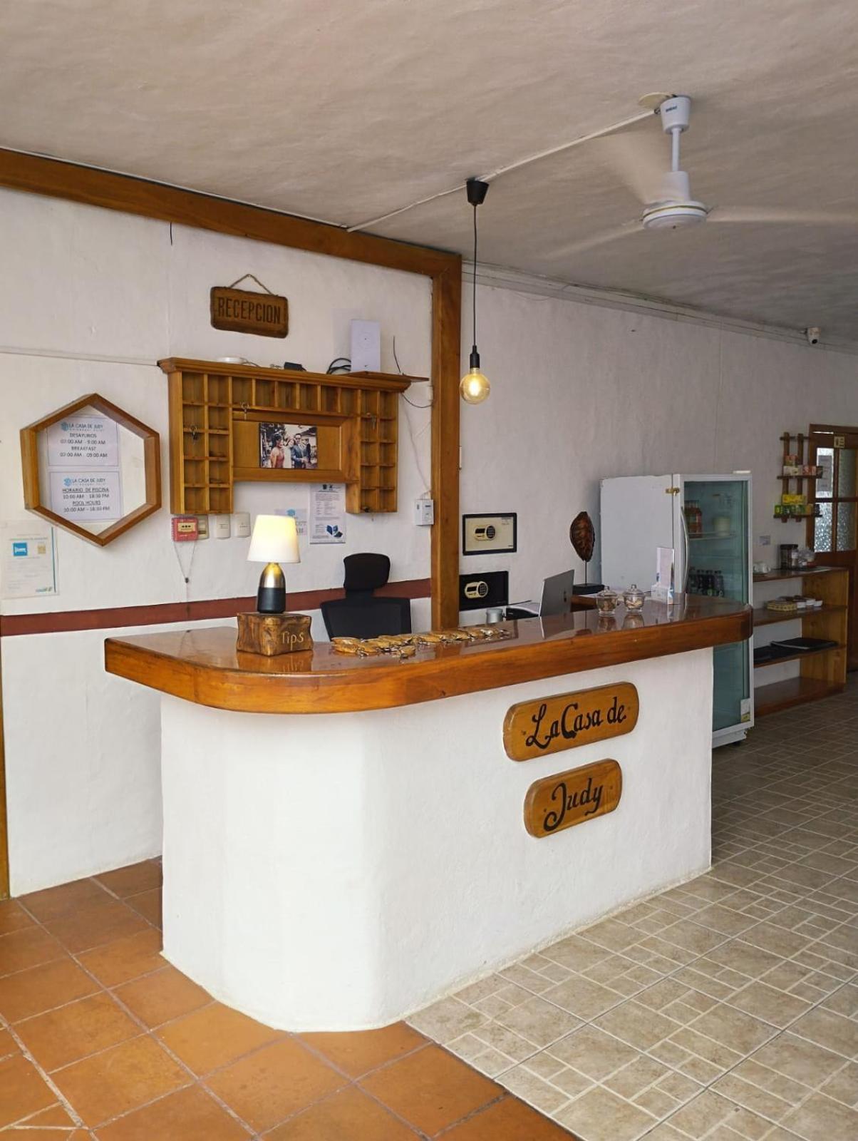 Hotel La Casa De Judy Puerto Ayora  Zewnętrze zdjęcie