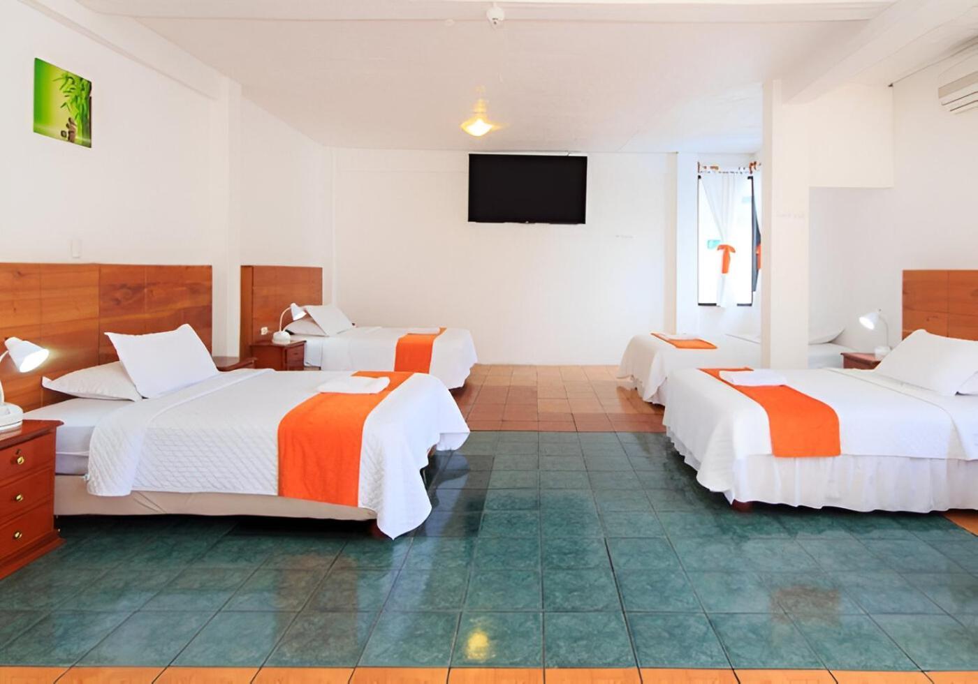Hotel La Casa De Judy Puerto Ayora  Zewnętrze zdjęcie