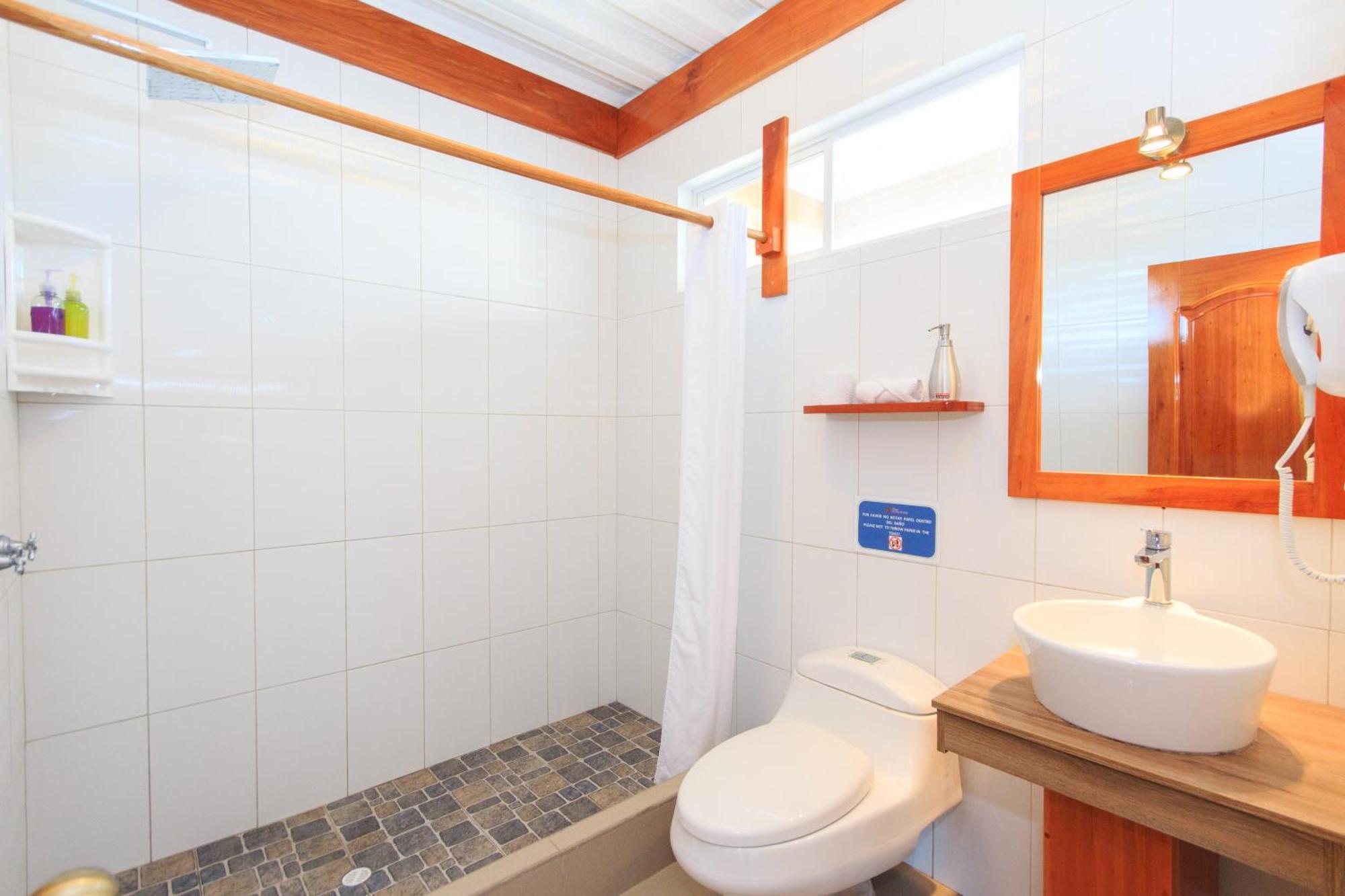 Hotel La Casa De Judy Puerto Ayora  Zewnętrze zdjęcie